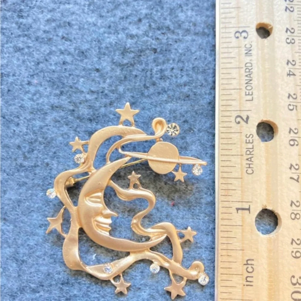 Retro Matte Gold Celestial Brooch Moon Star Face Pin Surreal Art Deco‎ Jewelry